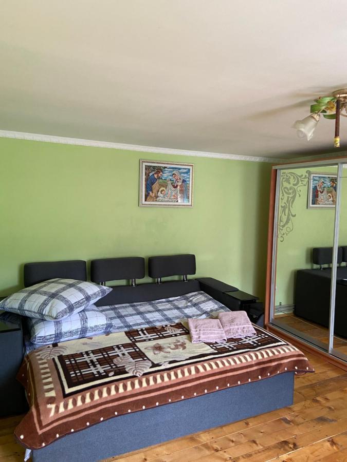 Біля Саду Volovăţ Exterior foto